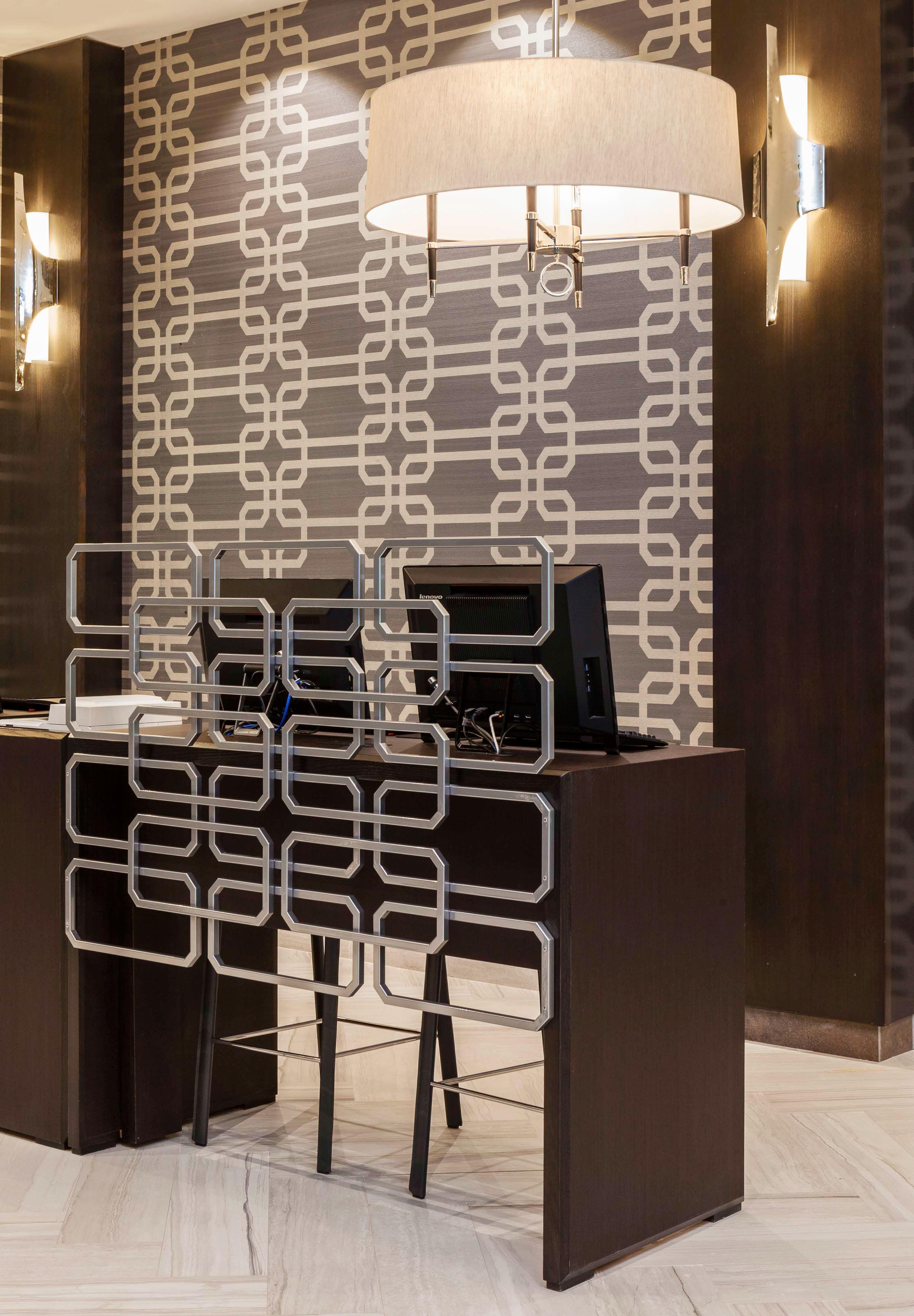 Sheraton Charlotte Hotel Bagian luar foto